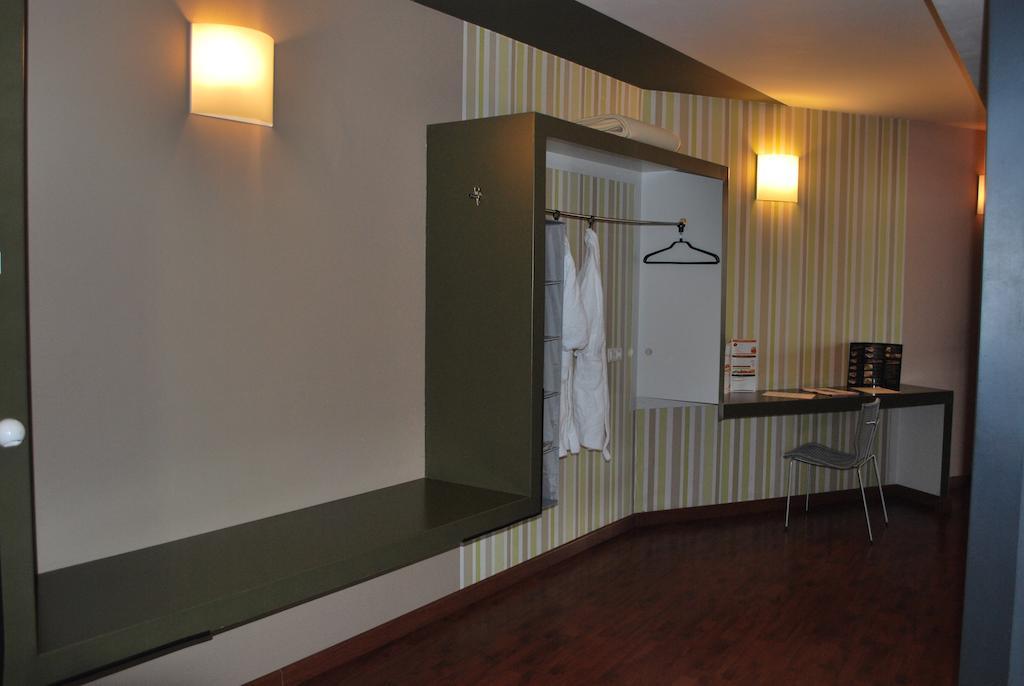 Hotel Ciutat Іґуалада Номер фото
